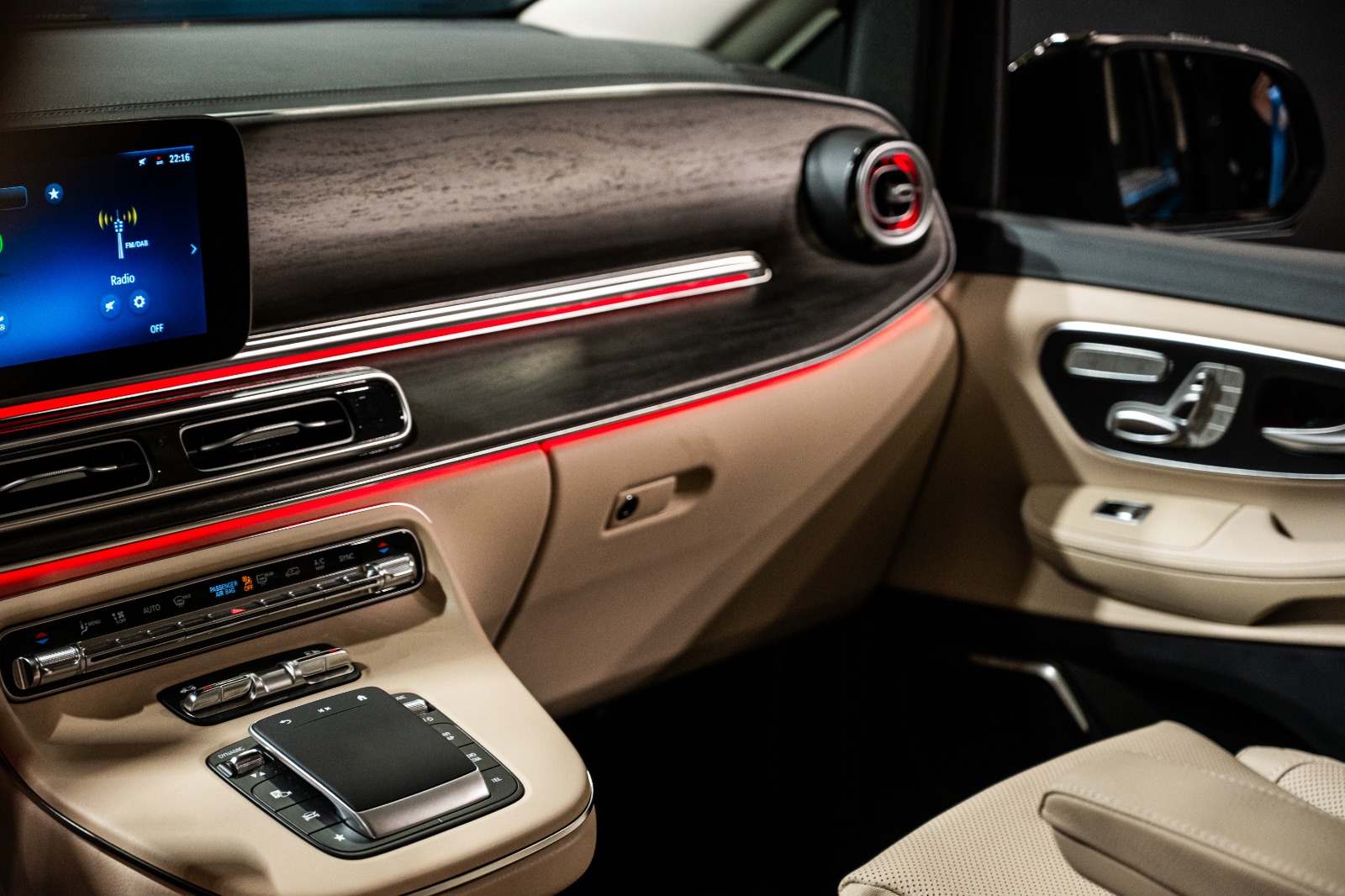 Mercedes V300 2026
