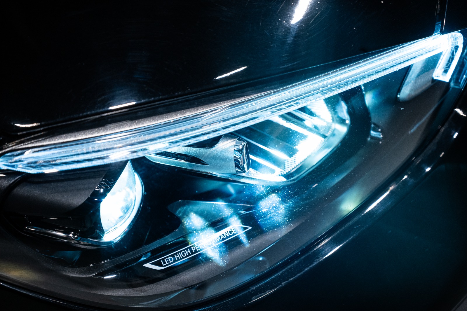 Mercedes C200  AMG  2023